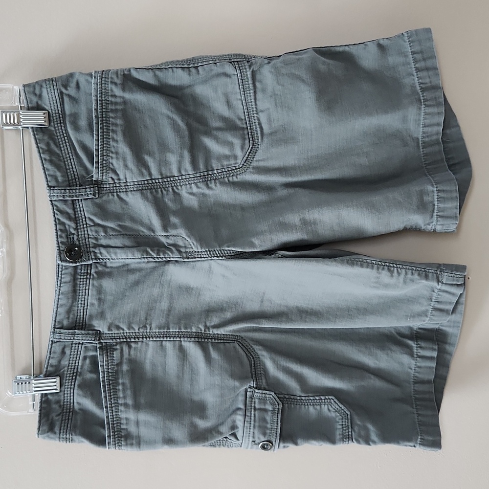 Eddie Bauer Women's Green/Gray Bermuda Cargo Shorts Size 2